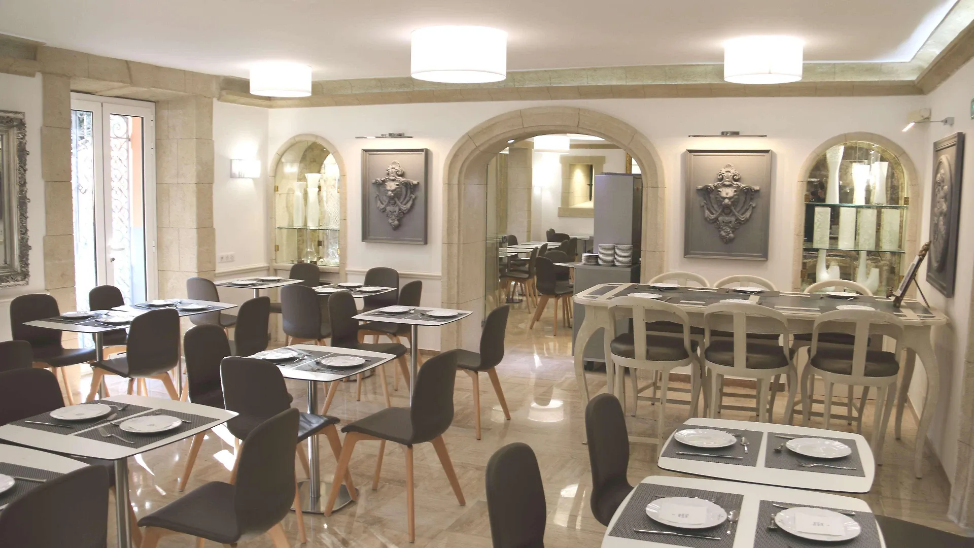 Golden Tulip Cannes Hotel De Paris 4*,