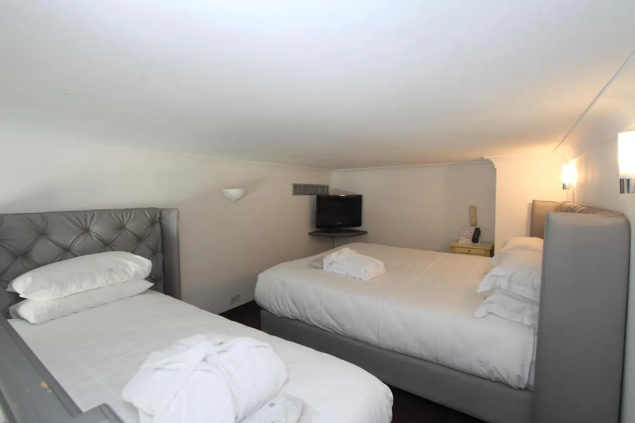 Golden Tulip Cannes Hotel De Paris