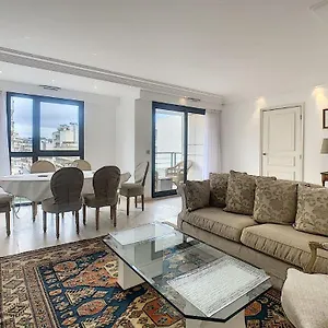 Апарт-отель Carlton Riviera