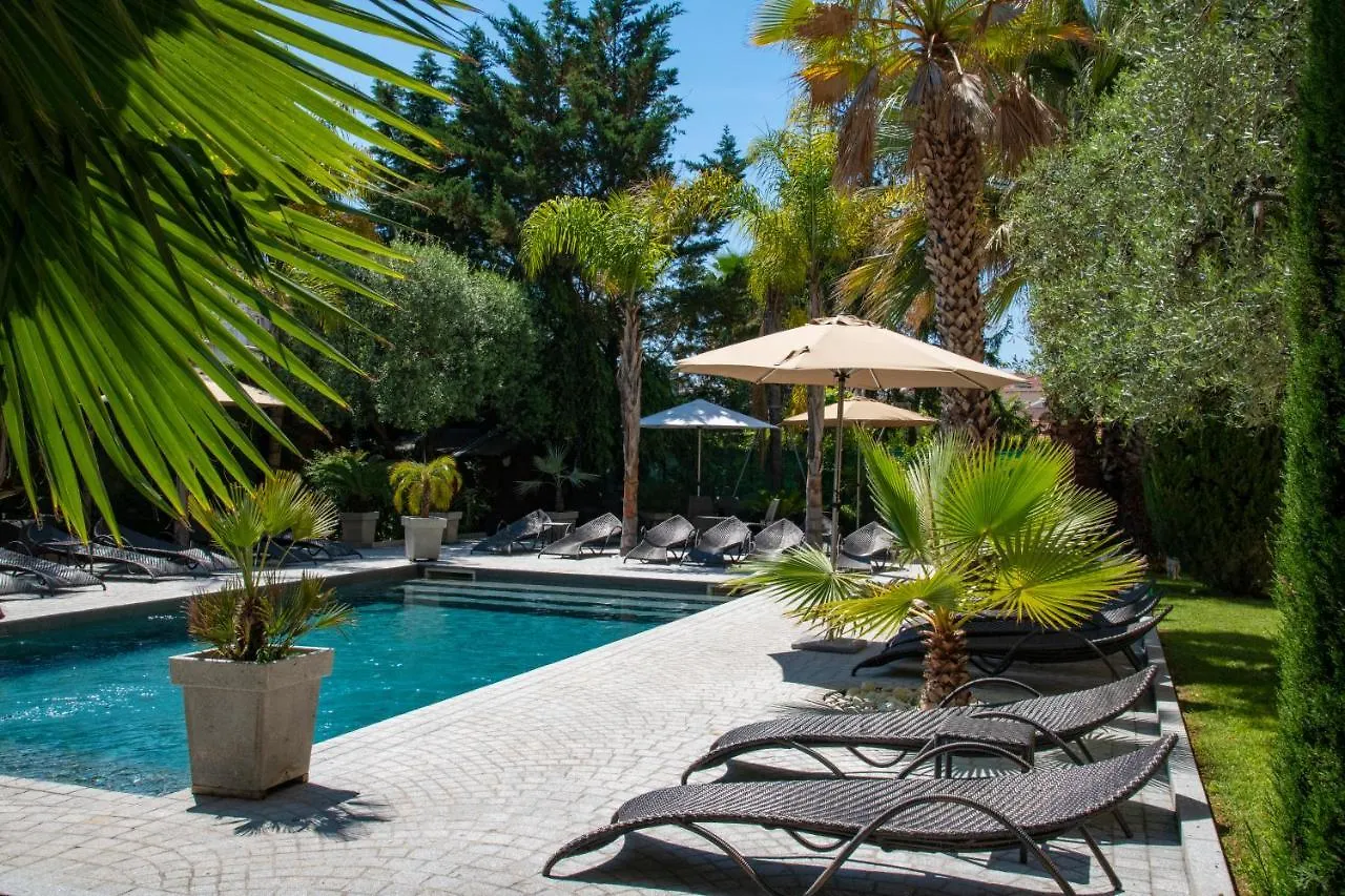 Golden Tulip Cannes Hotel De Paris 4*,
