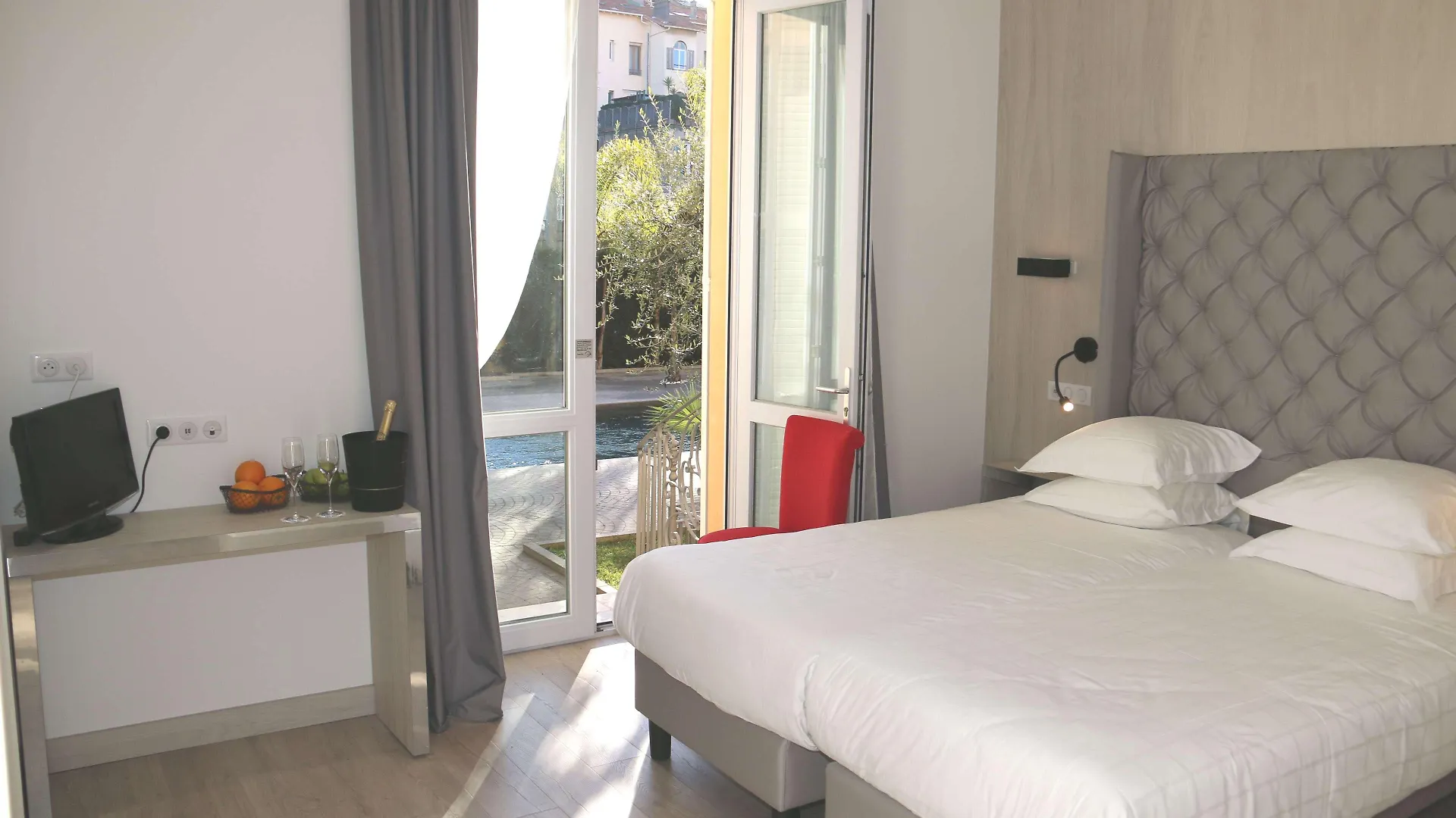 Golden Tulip Cannes Hotel De Paris