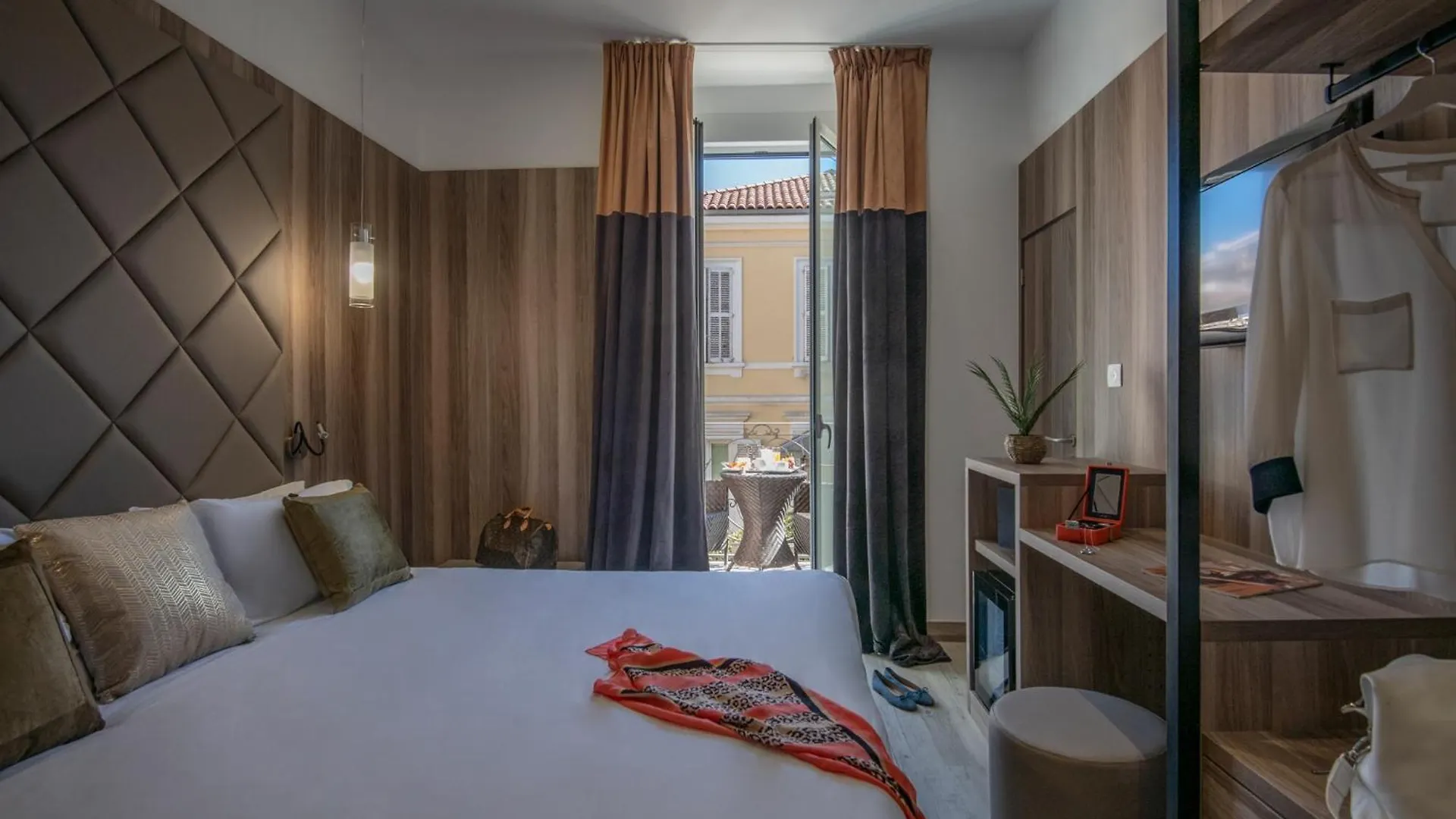 Golden Tulip Cannes Hotel De Paris