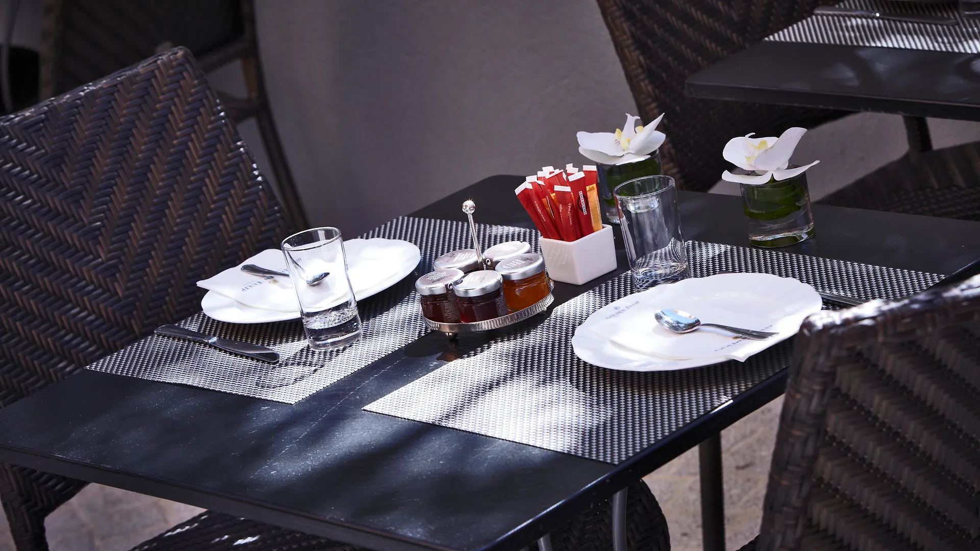 Golden Tulip Cannes Hotel De Paris